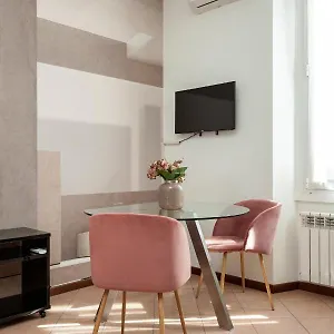 https://lovely-stay-vannucci-porta-romana.it-lombardy.com