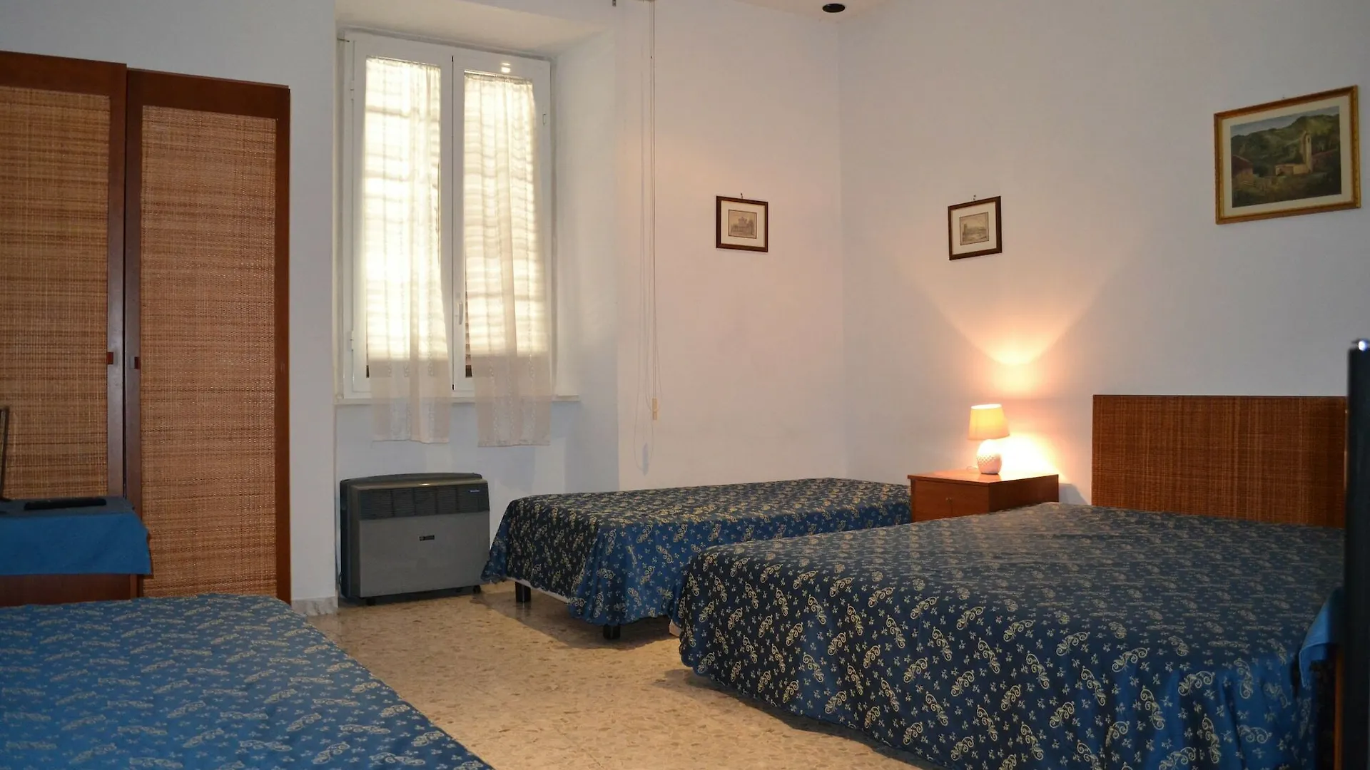 Pensión Hotel Domus Ferraro Roma