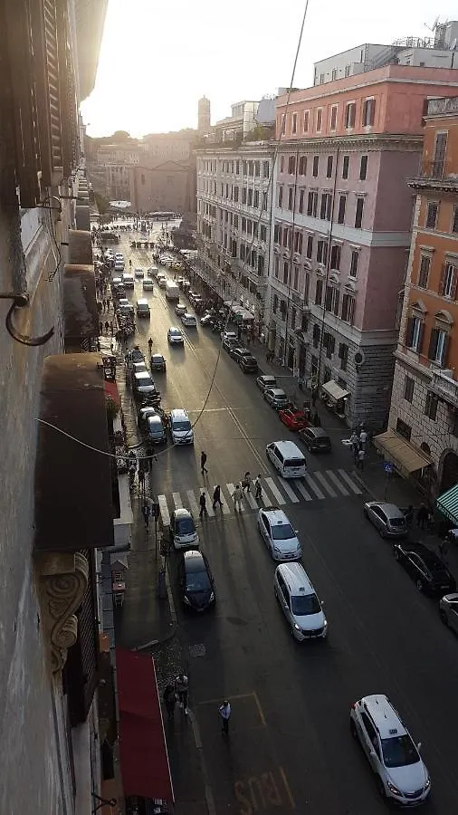 Domus Ferraro Guest House Rome 2*,