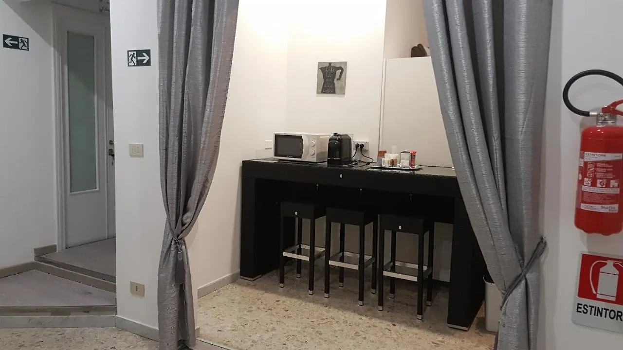 Domus Ferraro Guest House Rome
