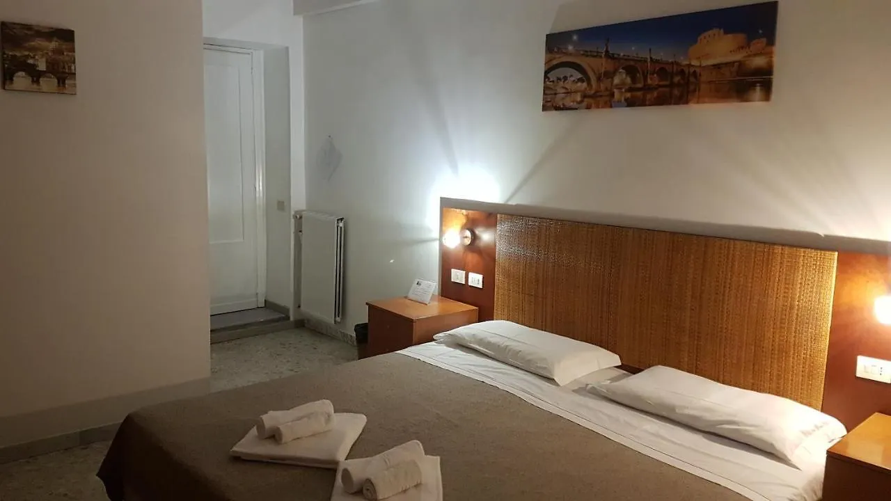 Hotel Domus Ferraro Roma Pensión