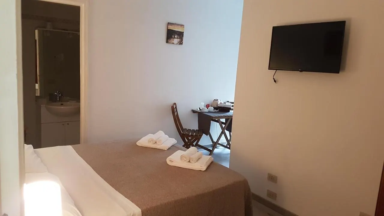 Domus Ferraro Guest House Rome